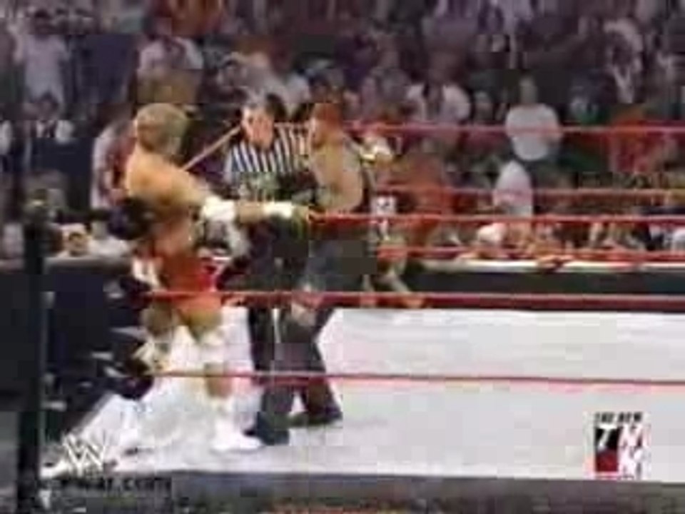 Christopher Nowinski apology demands