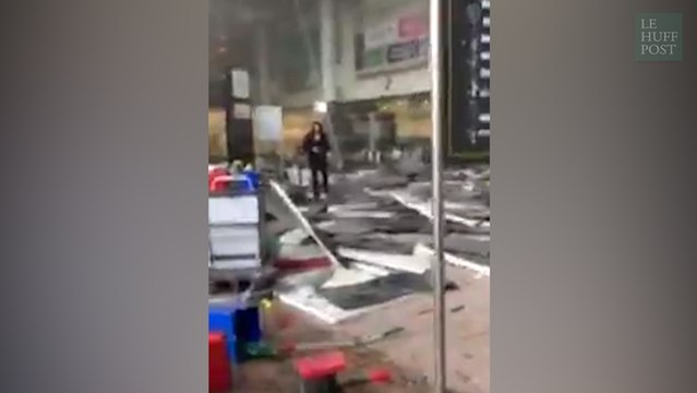 La double explosion de l'aéroport de Bruxelles vue des réseaux sociaux