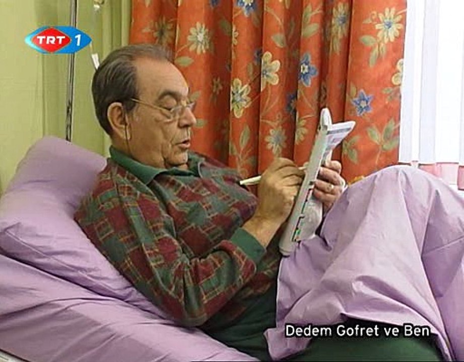 "Dedem,Gofret ve ben" Dizisi 15.bölüm FULL (TRT 1/2001) - Zeki Alasya,Hazım Körmükçü,Selma Güneri