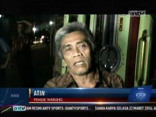Truk Bermuatan Split Terguling dan Menimpa Warung