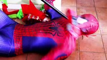 Homem-aranha vs Coringa vs Gollum - a Vida Real de super-heróis de Batalha!
