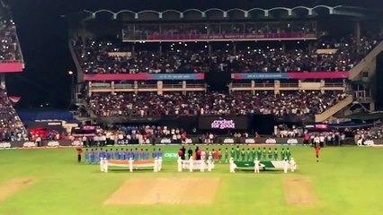 Complaint Filed Against Amitabh Bachchan For Singing ‘Incorrect’ National Anthem