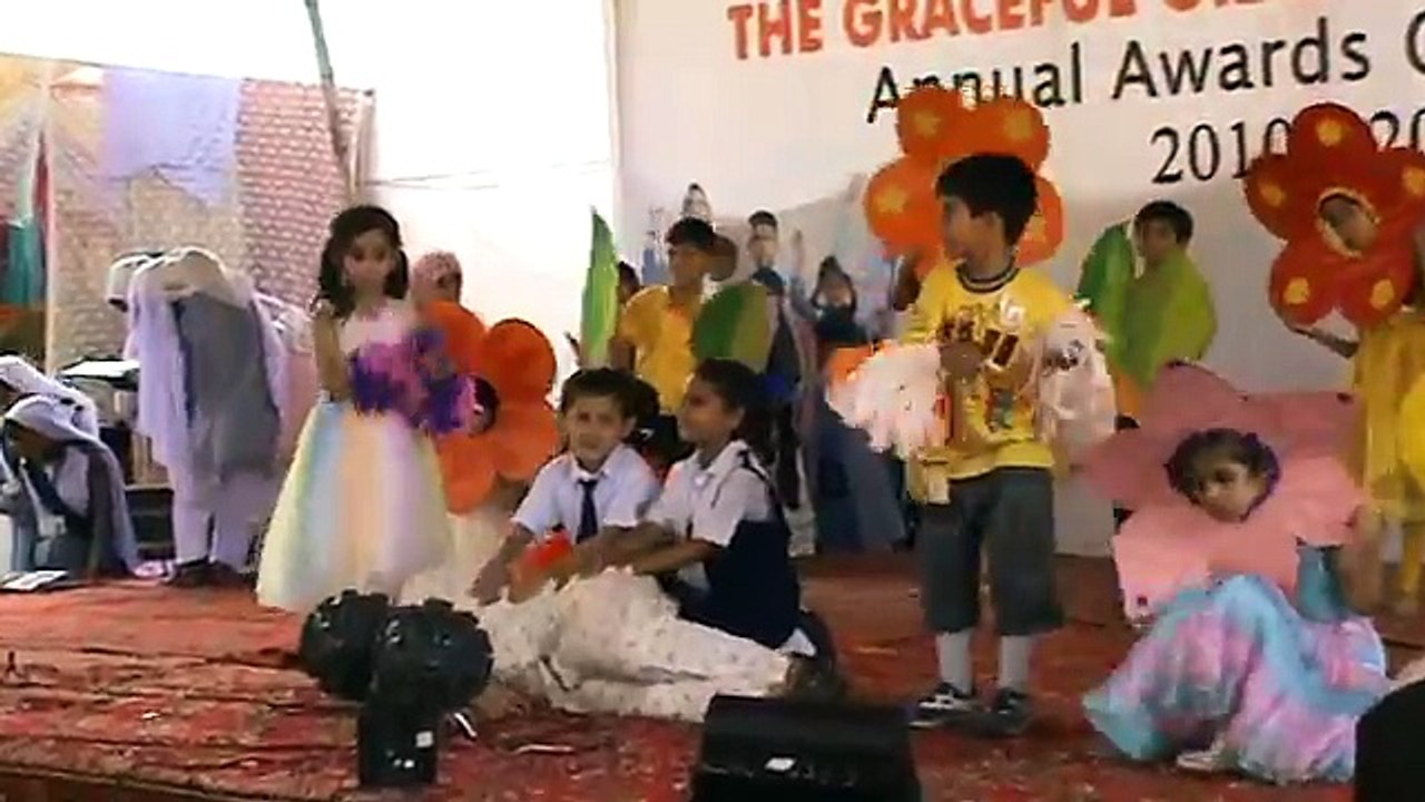 Jago Jago Subha Howi Tablo (Hira Ajaz) The graceful grammar high school - 2016