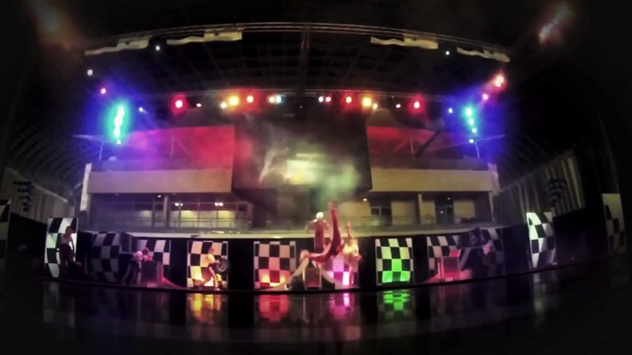 Art in Motion - Neil Sweeney