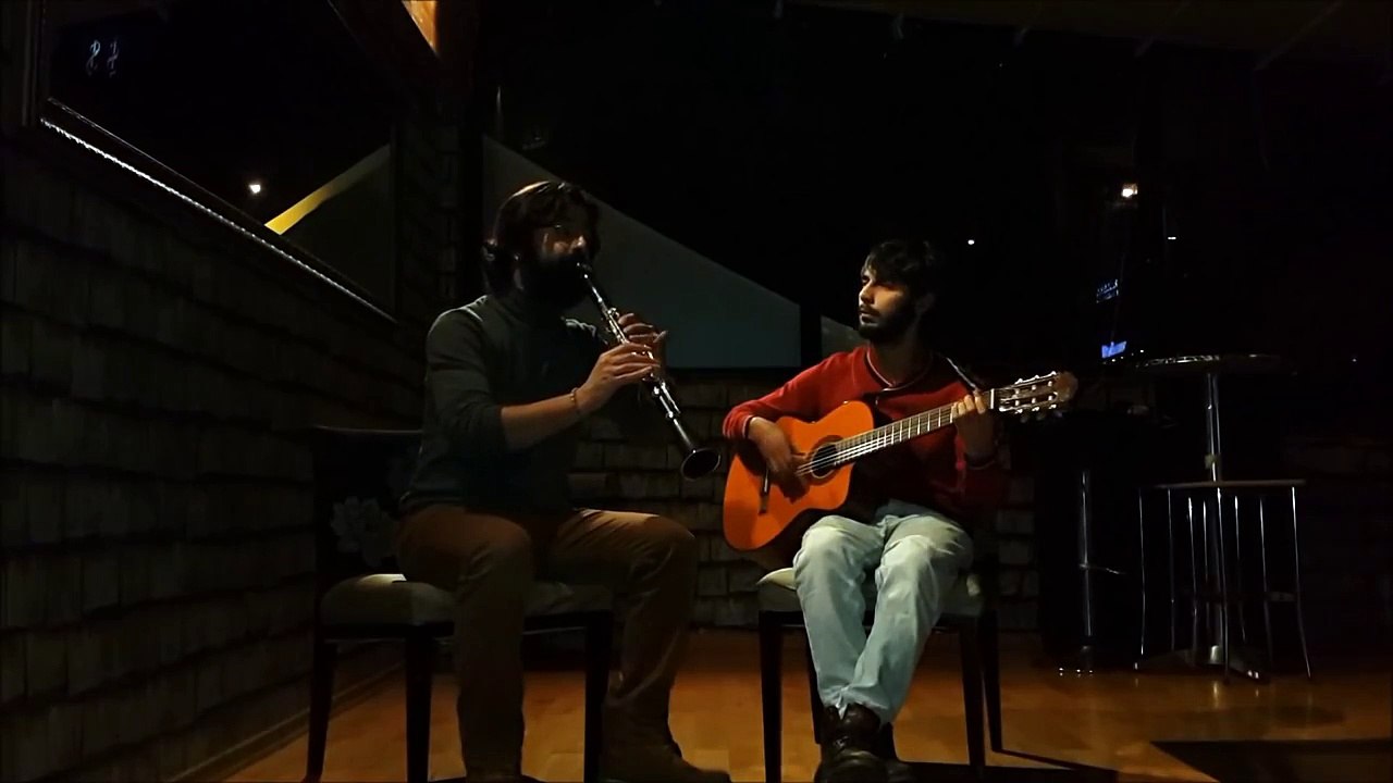 Koray AVCI - Bahçada Yeşil Çınar - (Akustik)