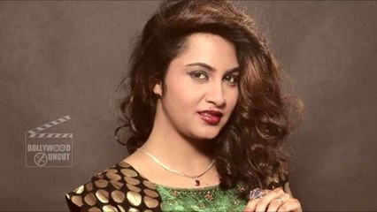 Shahid Afridi's Girlfriend Arshi Khan STRIPS For PAKISTANS DEFEAT