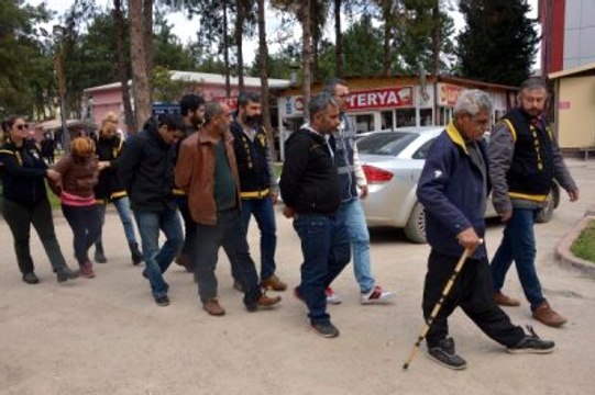 Kuaförde Saçlarını Yaptırıp, Erkeklere Pazarlayan Fuhuş Şebekesine Darbe