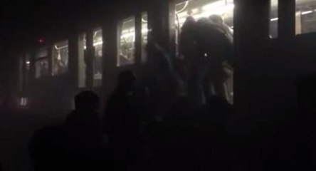 Belçika metrosunda ölümden kaçış kamerada