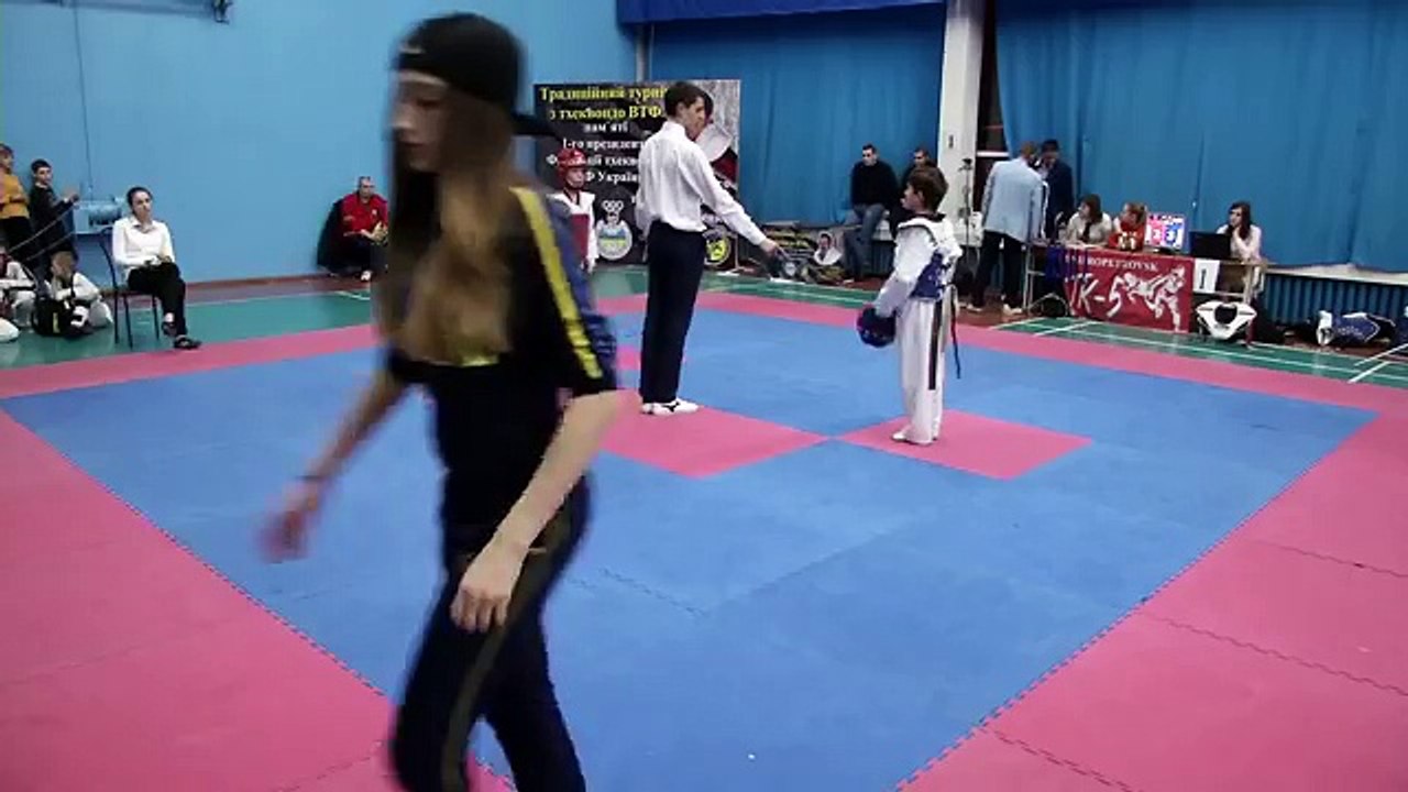 Традиційний турнір з тхеквондо День другий. Татамі А 335