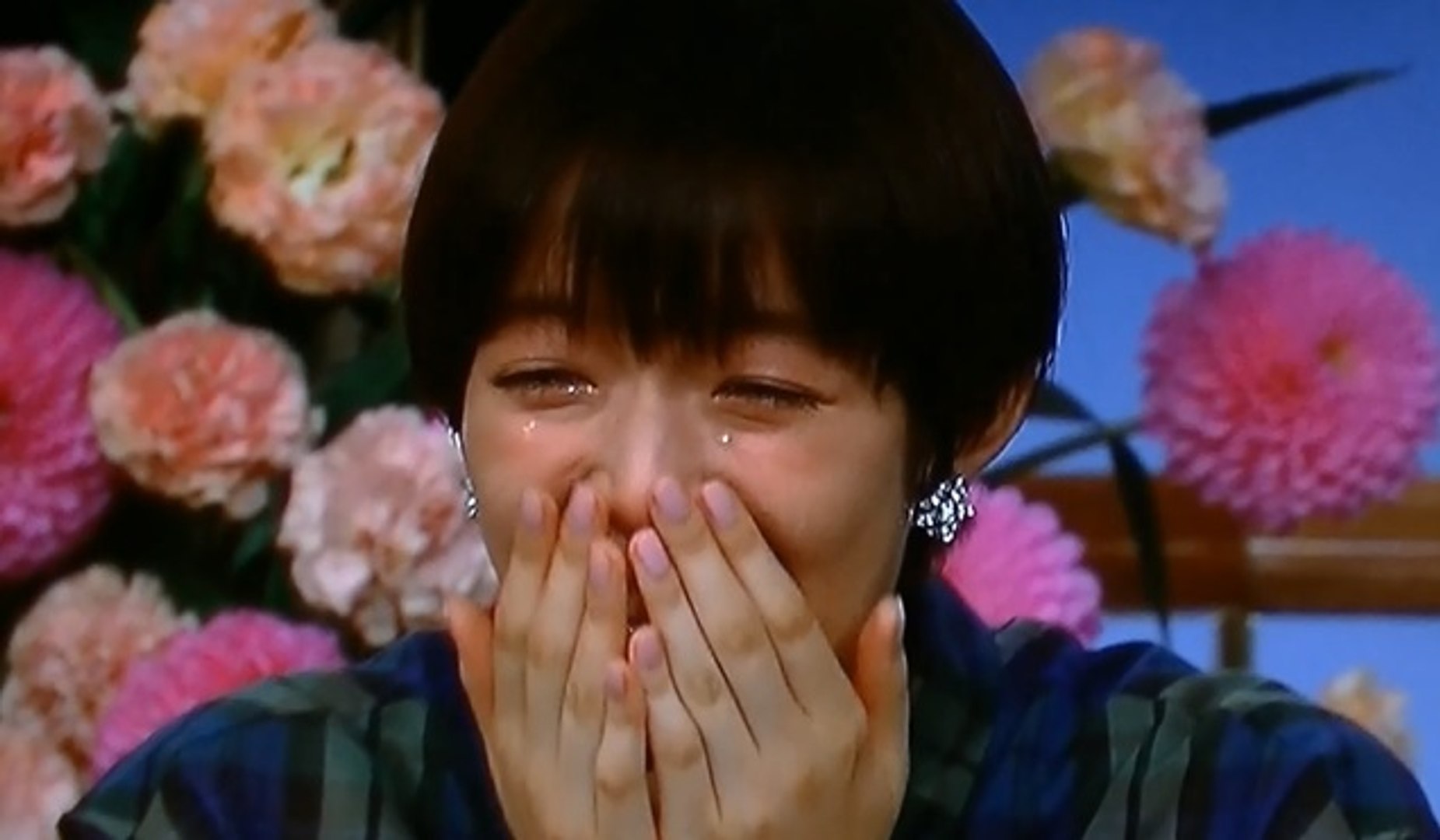 佐藤栞里動画 笑ってこらえてハシゴの旅で出会ったカオルさん結婚 オメデタに号泣 Shiori Sato Japanese Fashion Model 動画 Dailymotion