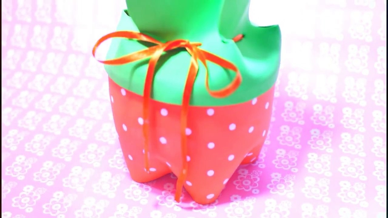 PÂQUES- CADEAUX FAIT A PARTIR D'UNE BOUTEILLE