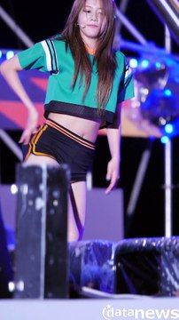 DON 795 3˛СОм–바카라추천/바카라사이트150718 보령머드축제 AOA 혜정 짧은치마