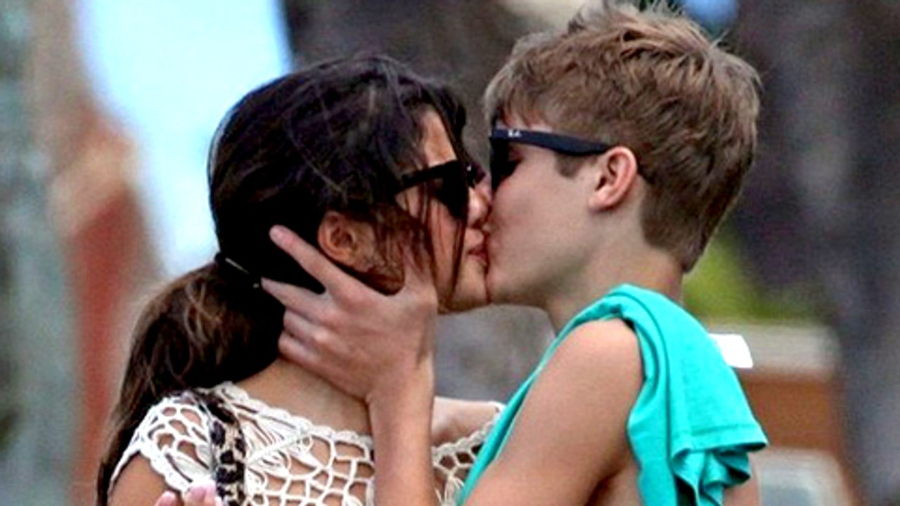 Justin Bieber Dedicates LA Concert To Selena Gomez