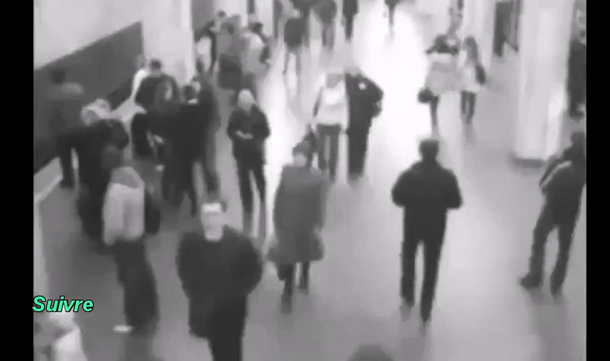 Moment d'explosion - Aéroport de Bruxelles - Belgique Attaques 3/22/2016