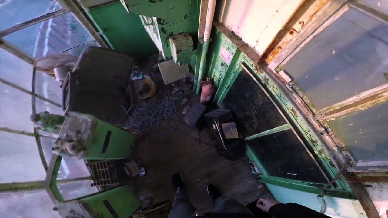 Ascension vertigineuse en POV, comme si vous y étiez