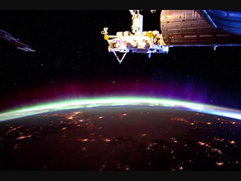 Astronaut Scott Kelly Tweets Photo Of UFO From ISS