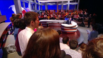 Jeanne Au Secours ! - Parodie dans Le Petit Journal du 21/03 sur Canal + - FUTURPOP