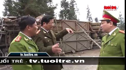 Xe chở khách du lịch Trung Quốc bị lật tại Sa Pa