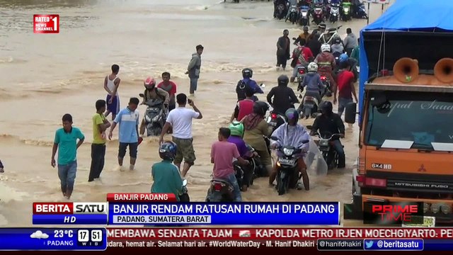 Banjir 1,5 Meter Rendam Tiga Kecamatan di Padang
