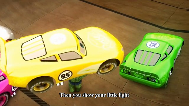 Spiderman Songs Lyrics ♫ Twinkle Twinkle Little Star ♫ HULK Cars Pink, Blue, Yellow smashed