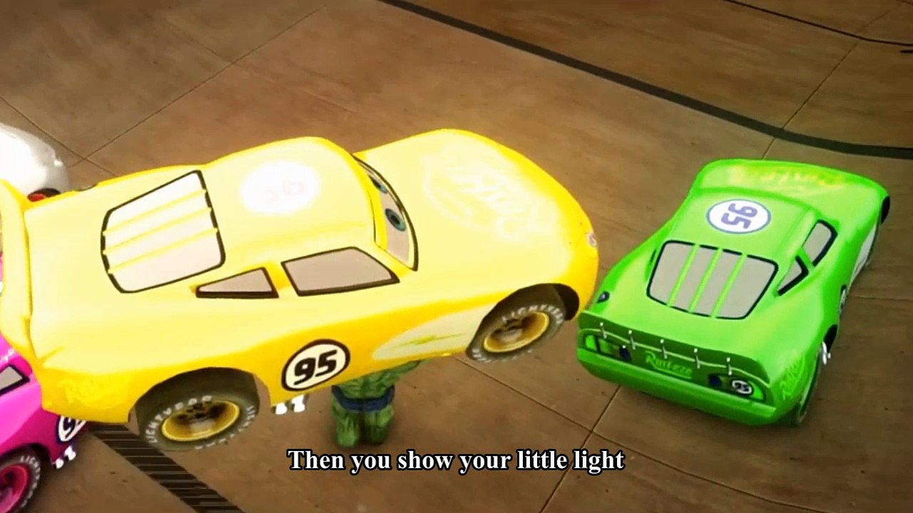 Spiderman Songs Lyrics ♫ Twinkle Twinkle Little Star ♫ HULK Cars Pink, Blue, Yellow smashed