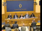 Roma - Conferenza stampa di Giorgia Meloni (22.03.16)