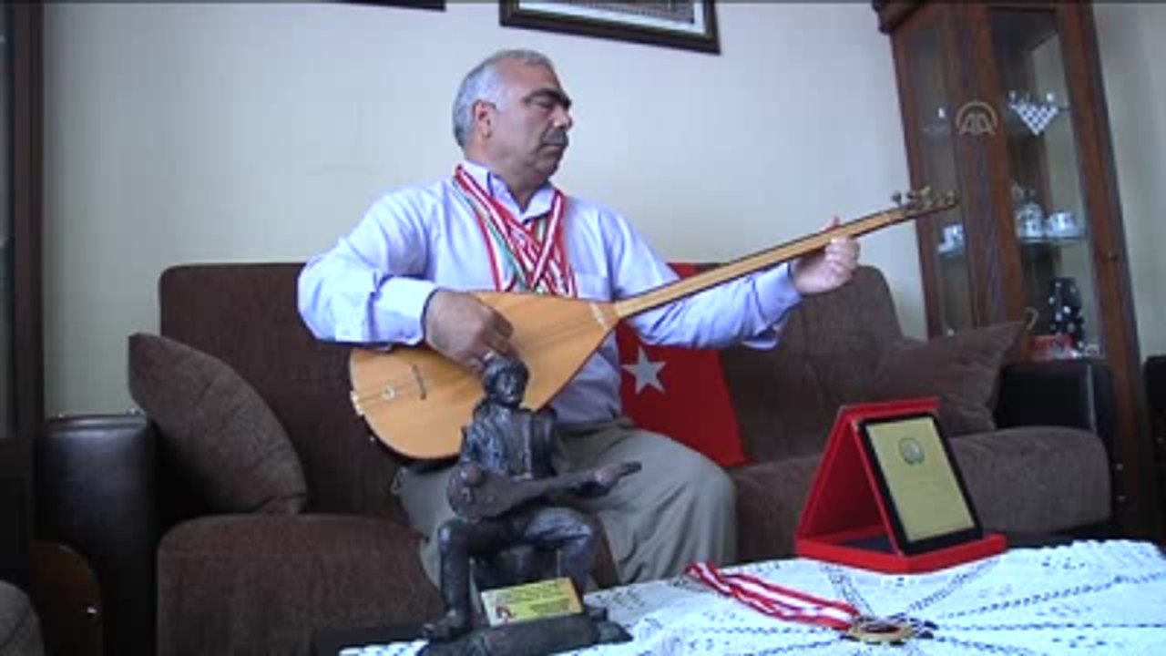 Asker ve Polislere Moral Türküsü