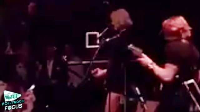 Taylor Swift and Keith Urban Sing ‘Shake It Off’ At Reese Witherspoon’s Party