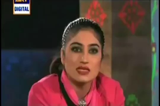 Waqar Zaka & qandeel baloch in Desi kuryan 5