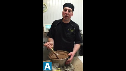 Le dernier rush de Pâques avec le chocolatier "Les gourmandises de Vani" à Rethel