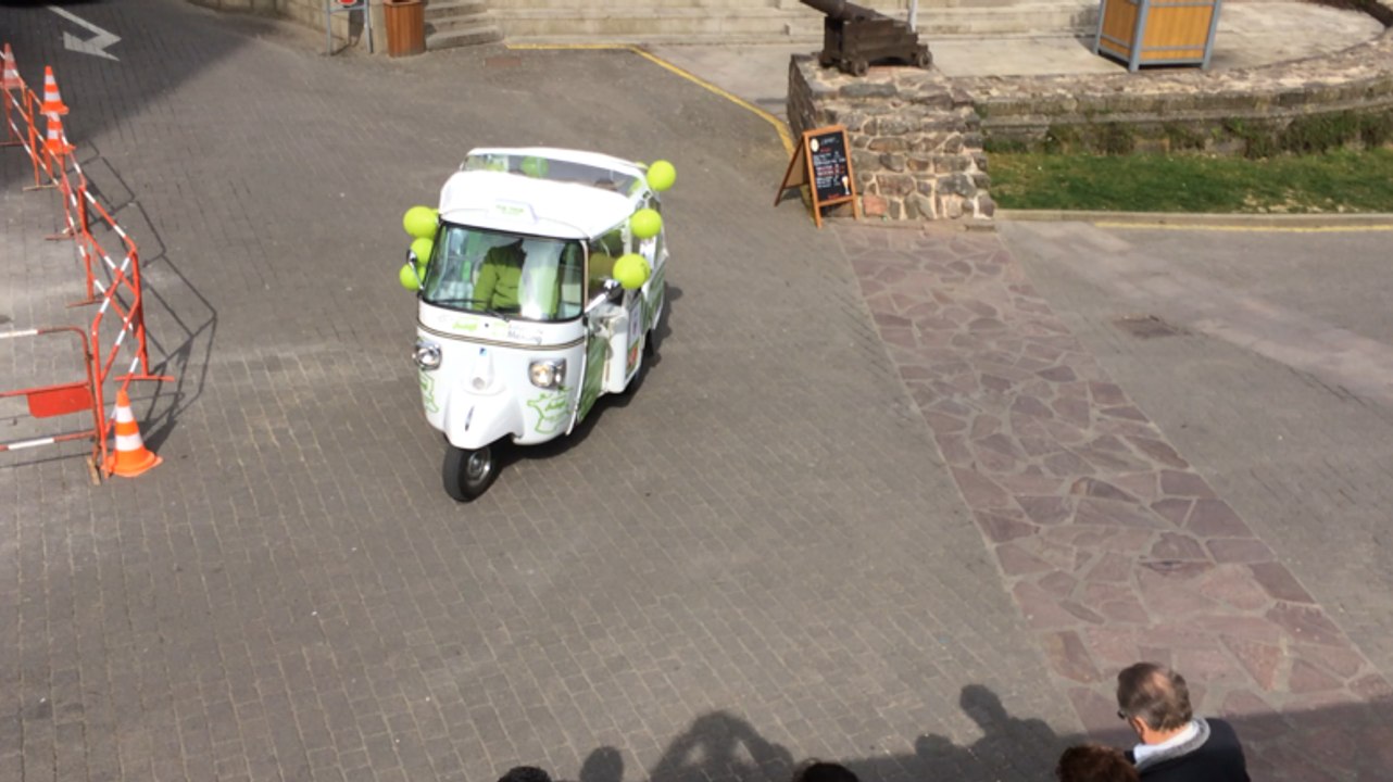 Le Tuk-Tour de France d'Enfants du Mékong