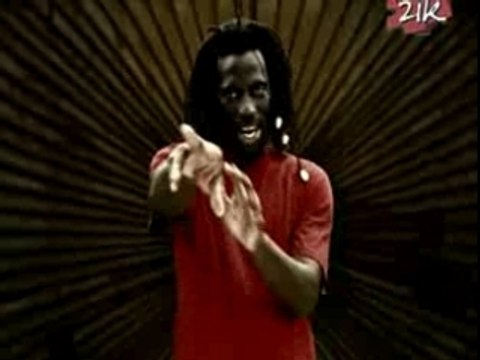 CLIP Tiken Jah fakoly Le pays va mal _Befa_Jerems_31