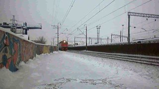 Электровоз ЧС7-268 с поездом №133Э Владивосток — Пенза