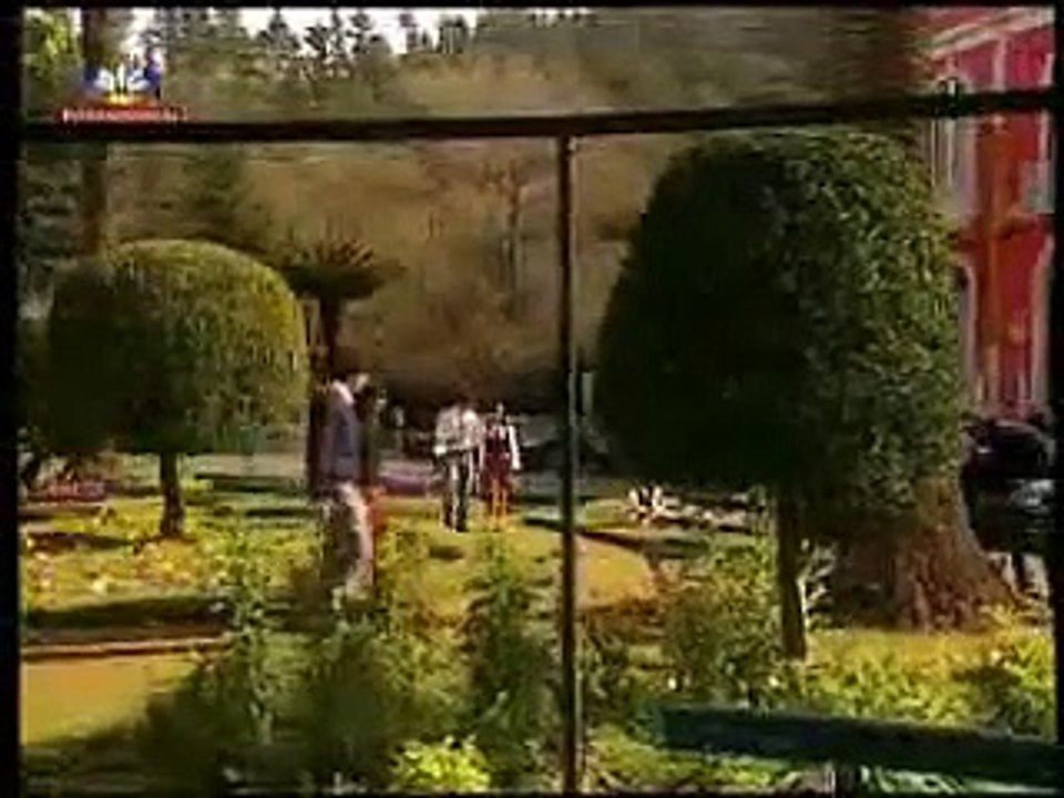 Mia espia a Manu y Luna/Mia espia a Miguel y Lupe/Cote espia a Manu y Luna/Mia espia a Man