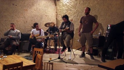 Feromoon - Nebe na Zemi