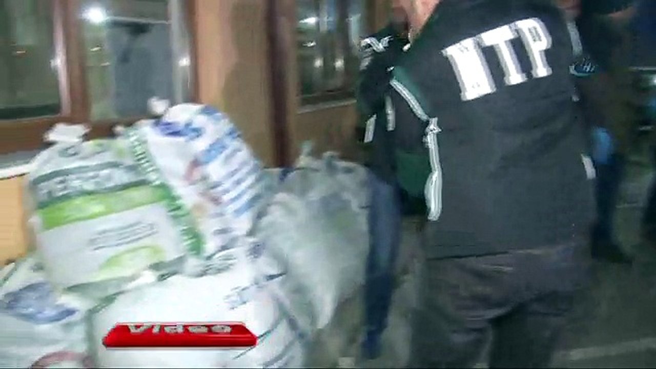 Evinden çıkan 264 kilo esrarı yolda bulmuş