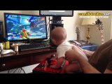 6 Aylık Bebenin Street Fighter Oynaması