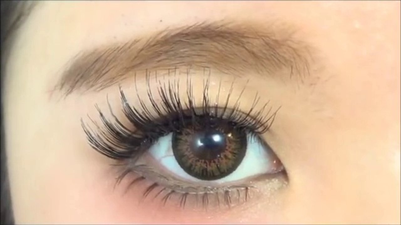 Cute 'Blushy Eye' - Make-up tutorial