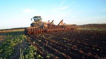 Claas Xerion 5000 powerful machine + Horsch Tiger 8 AS cultivating