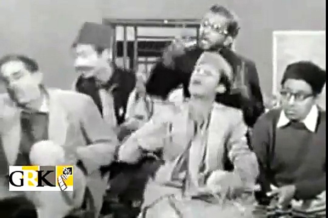 YE DUNIYA GOL MOL HAI [HD] FILM - SAHELI [1960]