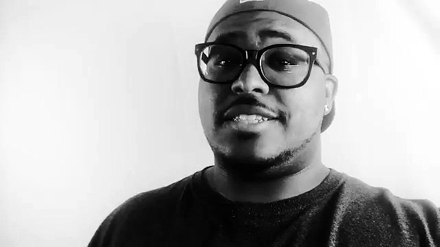 Fan surprises Rihanna with amazing vocals 2