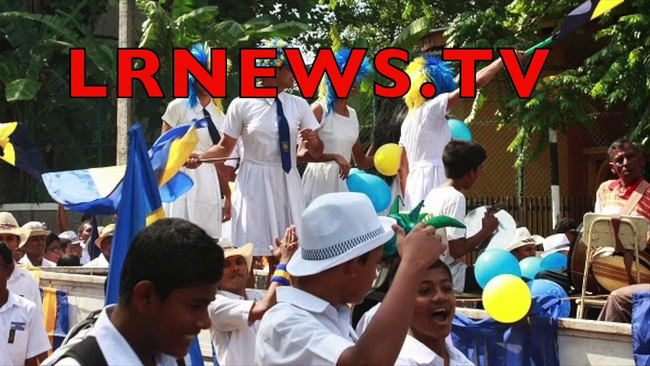 මහින්ද අමරවීරගේ  කොලුවා විශාකා  සහ බිෂොප් විද්‍යාලයට පැන සිසුවියන්ට අතවර කරයි