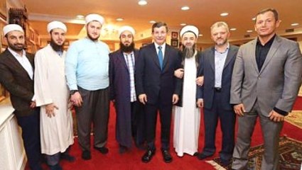 Cübbeli'nin Davutoğlu'yla Fotoğrafı Sosyal Medyayı Salladı