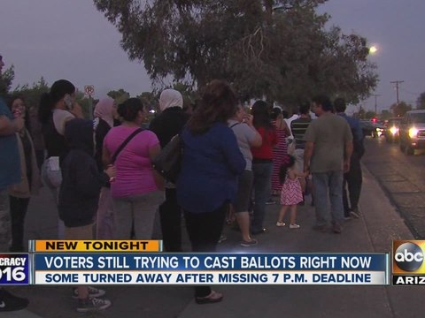 Voters frustrated with long lines at Arizona polling places
