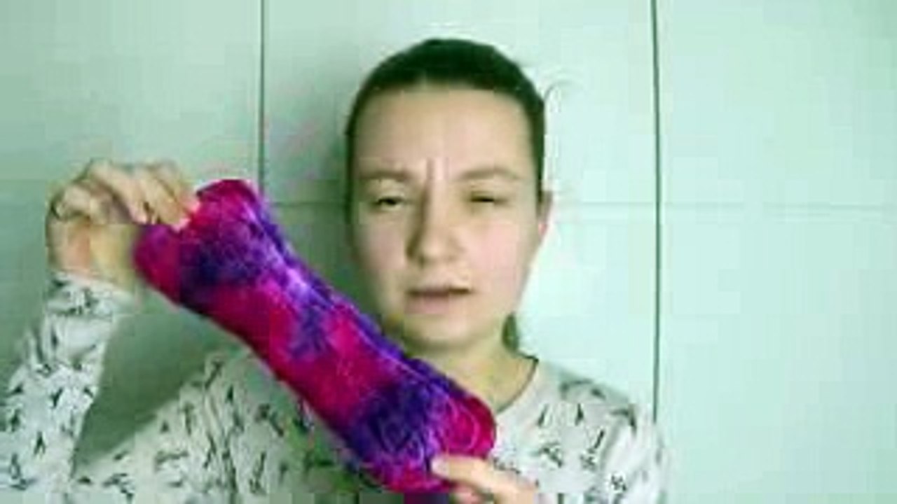 Can you see cloth pads through sweatpants!