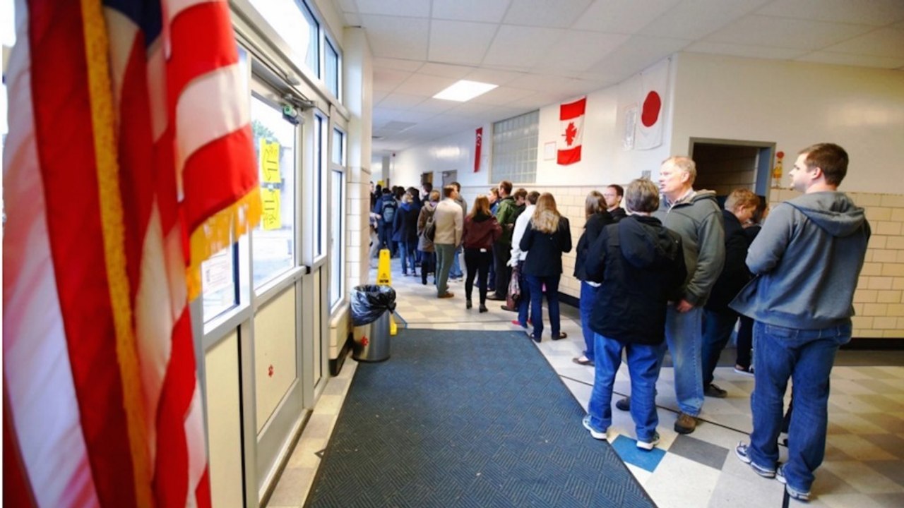 Lengthy lines plague Arizona polling stations