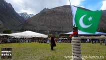 Mein Bhi Pakistan Hun Sung by Chinese Singer in Hunza Valley Pakistan