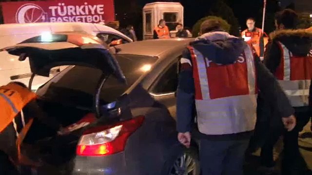 Galatasaray Odeabank - Bayern Münih maçı öncesi geniş güvenlik önlemleri alındı