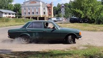 Mercedes W123 2.0 D drift