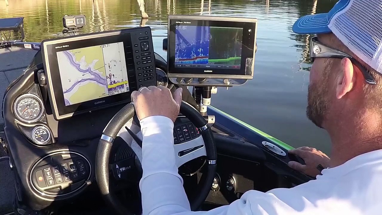 Sonar vs. DownVu | Bass Fishing